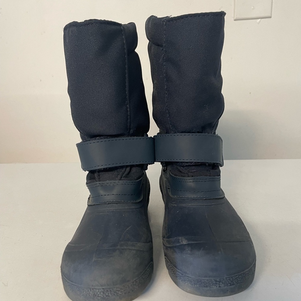 Boys Tundra snow boots shoes size 1